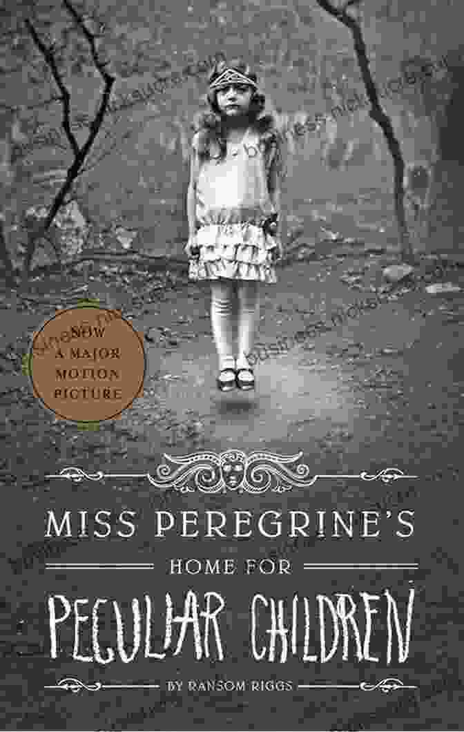 Book Cover Of Miss Peregrine's Home For Peculiar Children Book 2: Hollow City Hollow City: The Second Novel Of Miss Peregrine S Peculiar Children